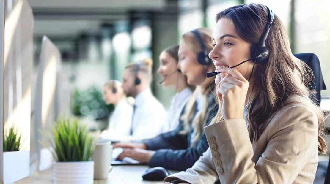 customer-services-diploma.webp